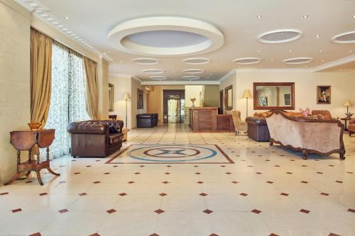 Palazetto Suites - image 10