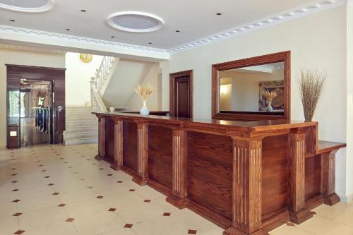 Palazetto Suites - image 4