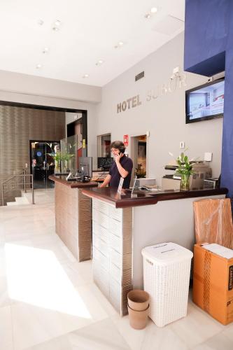 Hotel Subur