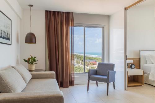 Gran Mareiro Hotel - image 2