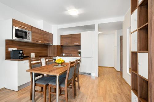Apartment with Balcony image 6