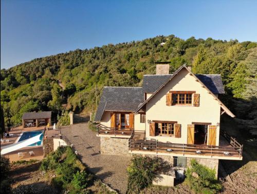 A szálláshely kívülről, Casa de muntanya Can Coll de Susqueda Girona in Osor