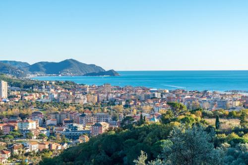 096 - Casa al Borgo Cavi di Lavagna, 150 metri dal mare