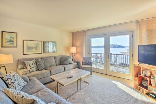 Lakefront Hot Springs Condo with Boat Dock! in Hot Springs, USA