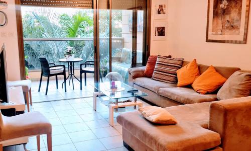 A Dream Place in Raanana, Spacious & Luxurious Apartment up to 4 guests - Swimming Pool