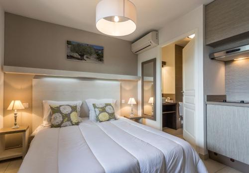 1 queen bed