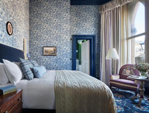 The Randolph Hotel, by Graduate Hotels