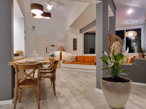 Létesítmények, Casas com jacuzzi e churrasqueira a 500 metros da Praia do Pereque na Ilhabela in Praia do Pereque