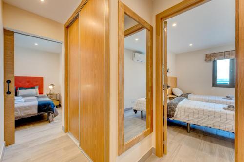 Exclusive 2bedrm AirCon 200m beach Costa Adeje, Tenerife