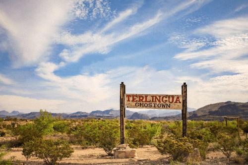 Casa Piedra ⁠ — Short Drive from Big Bend in Terlingua (Texas)
