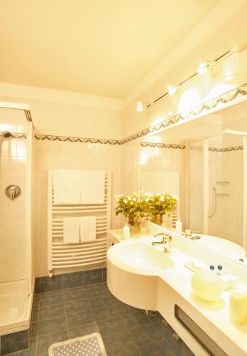 Hotel Tschurtschenthaler - image 5