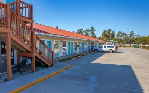 A szálláshely kívülről, franklin inn in Carrabelle