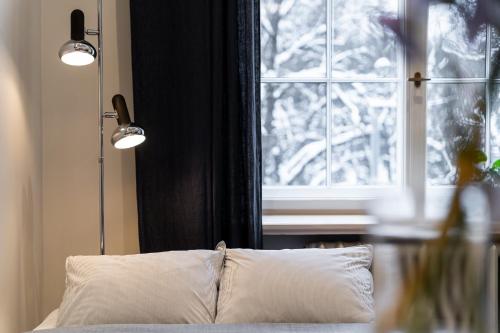 Riga City Centre Studio - Vermanes Garden View, Riga