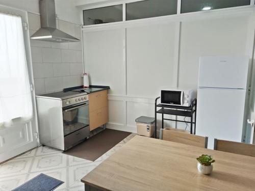 Rua de Baixo Apartments in คาลเฮตต้า