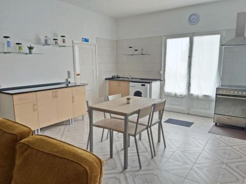 Rua de Baixo Apartments in คาลเฮตต้า