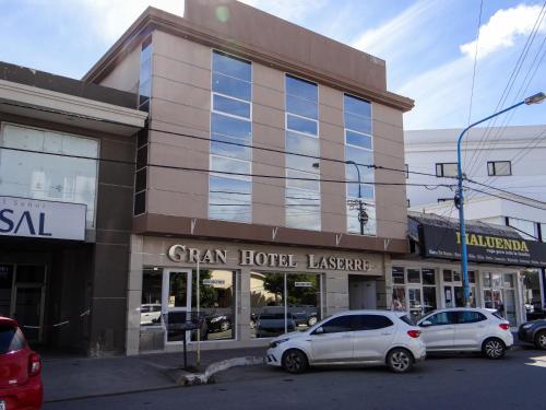 숙소 외관, Gran Hotel Laserre in 리오 그란데