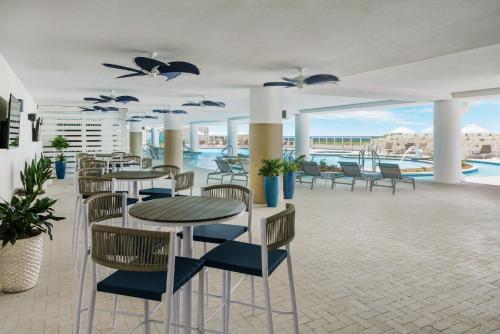 414597544 Hyatt Place Panama City Beach - Beachfront