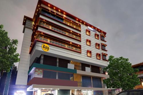 OYO 42688   Adora Hotel Fathima Palace photo 4