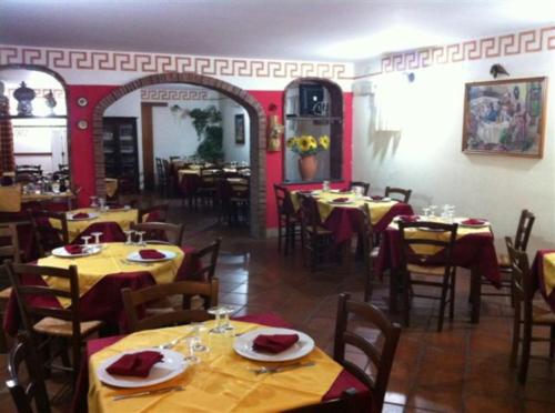 Restoran, Valle Degli Ulivi in Motta Sant'Anastasia