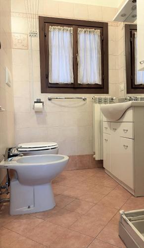 Bathroom, Appartamento Seregno Galileo - Centro - ABI in Seregno