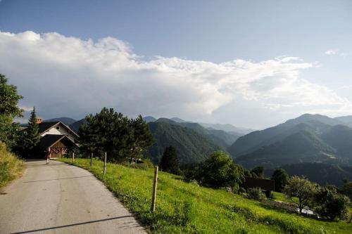 House Pucnk-beautiful countryside