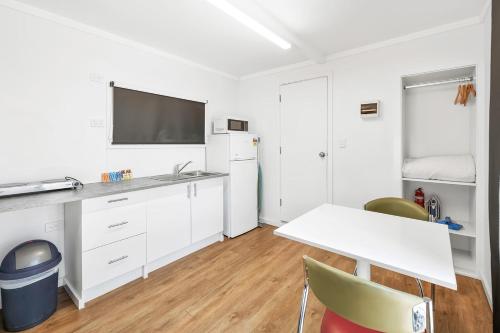 廚房, Outback Caravan Park Tennant Creek in 滕南特克里克