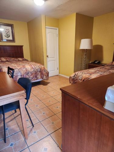 Walnut Forest Motel – Austin, TX