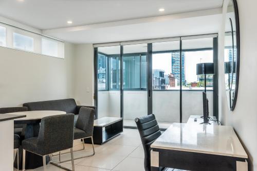 Comfort Two bedroom Apartment with Free parking In Valley