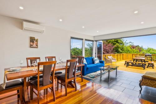 Exterior view, Winara Winner - Waikanae Holiday Home in Waikanae