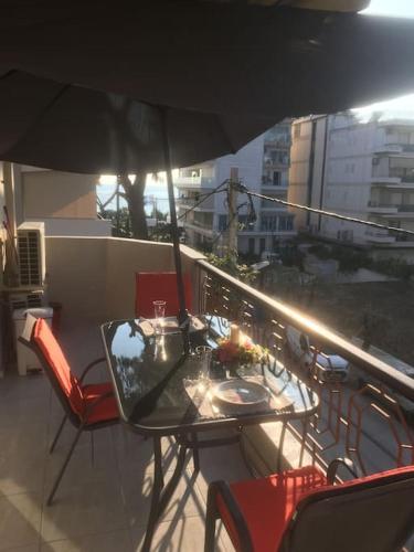 Best stay 1 minute. from the beach