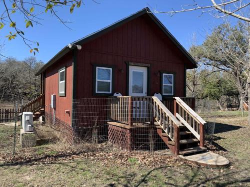 Bandera Stronghold - Red Cloud Cabin in Bandera, USA