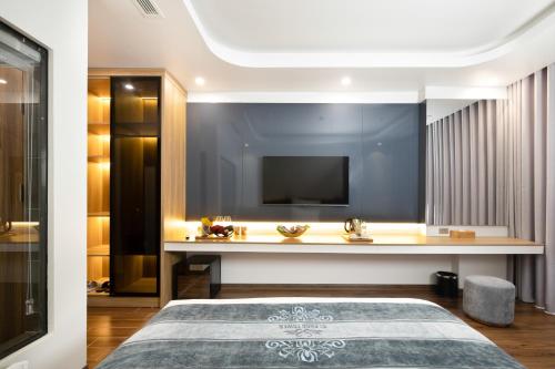 Double Mountain View