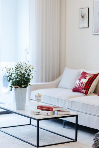 EL Dorado, Tây Hồ, Two bedroom luxury apartment_Nhaxinchao