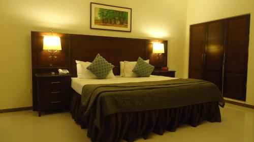 Dreamworld Resort, Hotel & Golf Course in Karachi, Pakistan from $74:  Deals, Reviews, Photos