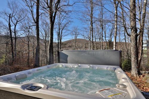 The Giguere House at Killington - Large Renovated 5BR 5,5BA Home Close to Mtn home