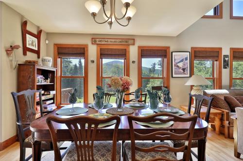 Cortina Mountain Chalet - Outdoor Hot Tub - Close to Pico and Killington Mountains home - Chittenden, VT