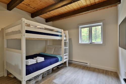 Left Duplex Home Directly Across From Pico Mountain, Close to Killington, home detail