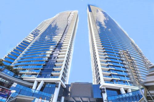 Sealuxe Central Surfer Paradise - Spacious - Sea View Deluxe - 2 BR King Spa