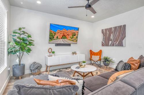 Southern Retreat, Priv Patio with Hot Tub, Zions.