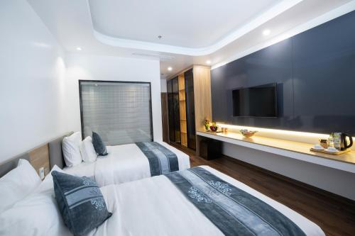 Twin Room with Mountain View