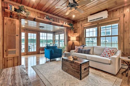 Charming Bristol Cottage w/ Private Beach! in Bristol (RI)