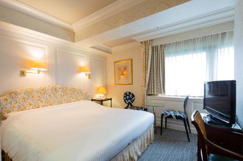 room detail thumbnail 1