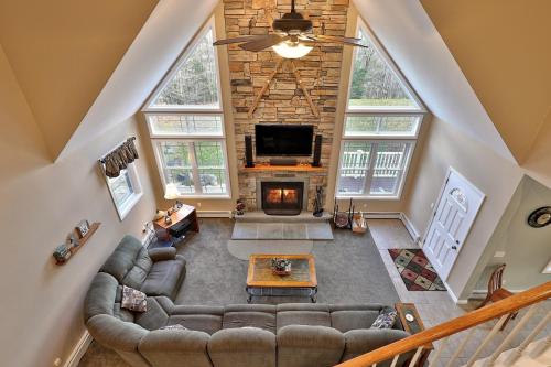 The Queens Croft v2 - Luxury Killington Ski Home, Newer, Better, Ski-ier, home detail
