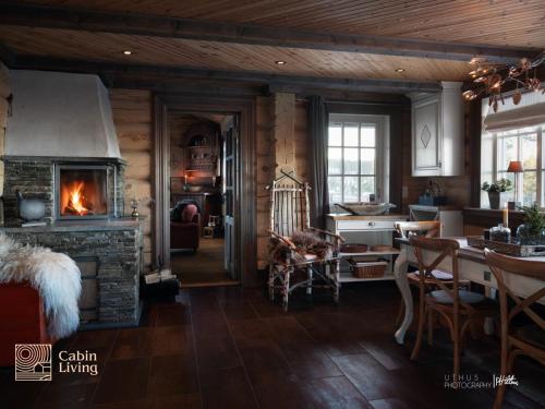 Luxury Cabin at Nesfjellet with sauna, bbq, close to ski & golf in เนสบิเอิน