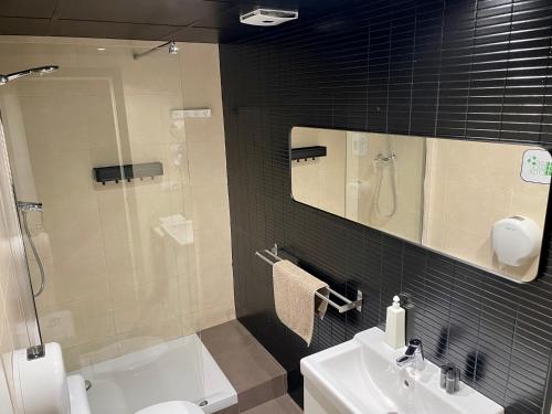 MD Modern Hotel - Jardines - image 2