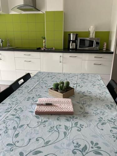 Iekārtas, Les Lys de Rosie - Maison familiale de plain pied campagne in Boisset-les-Montrond