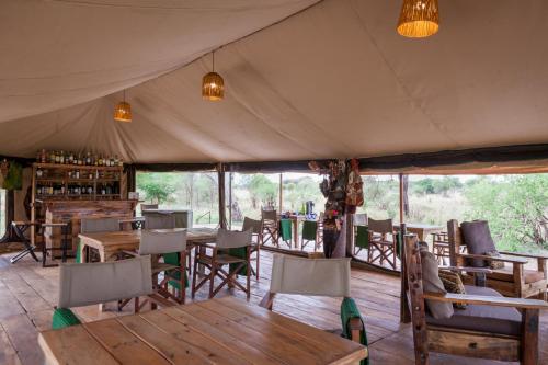 Restaurant, Baobab Tented Camp in Tarangire