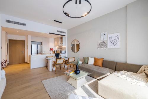 2BR with Sea & Pool Views Port de La Mer, Dubaj (fotografie 6)