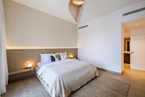 2BR with Sea & Pool Views Port de La Mer, Dubaj (fotografie 10)