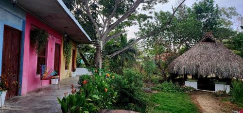 Los Versos de Zaira in San Onofre